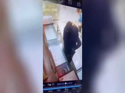 CHILI POWDER IN THE EYES AND STABBING TO DEATH