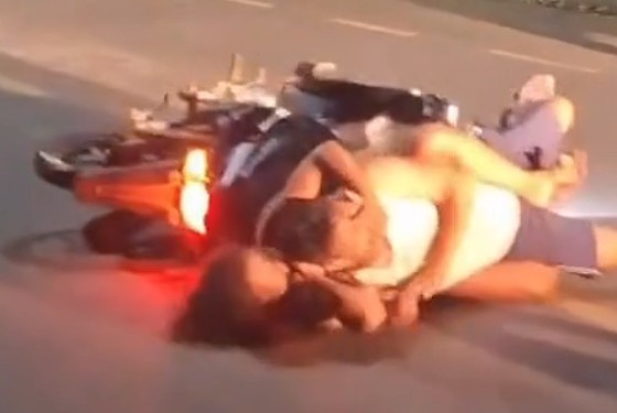 DID THE GUY ACT RIGHTY OR WRONGLY?