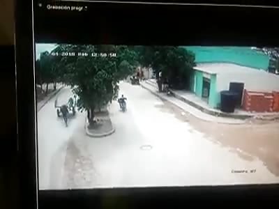 Biker hits horse buggy at high speed and dies 