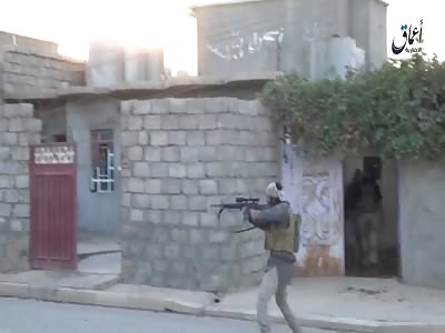 Isis soldiers killing several Iraqi Army  with a missile