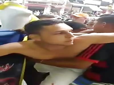 Police try to arrest man who ejaculated on a women inside the subway