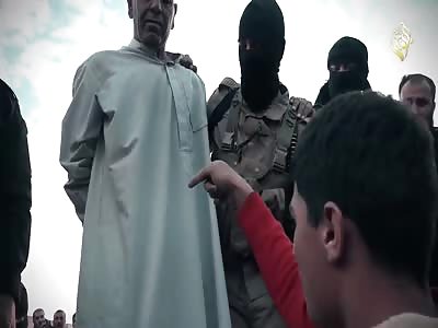 ISIS KILL OLD MAN