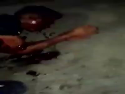 Thief brutally beating 