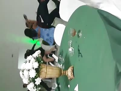 (Video 1 )Ugly fight at the party a powerful punch