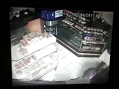 security get one headshot in the robbery 