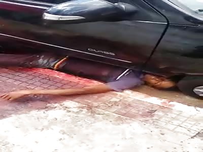 Thief agonizing after get shot