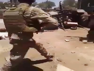 New ISIS Savage machine gun Execution a Innocent civilians