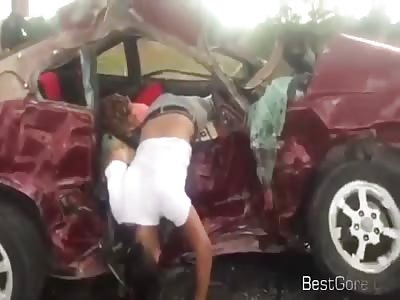 CAR ACCIDENT DEAD PEOPLE 