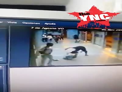 Young woman is stabbed for stealing a mobile phone in Colombia 