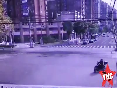 man died when a Audi driver drove into the shop in Changzhou