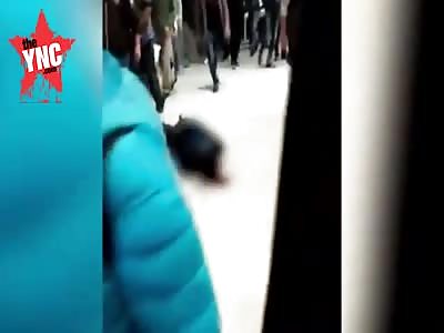 man had his neck cut no one helps they just look and walk around him