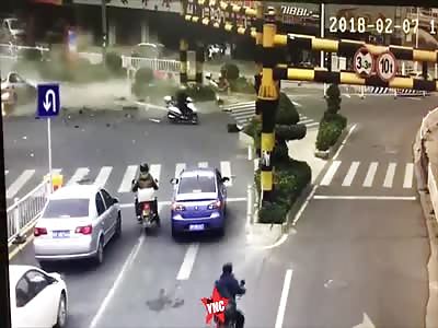 Lin Tao was crushed by a car in  Guangdong 