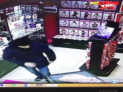 man has sex with a sex doll while still inside the sex shop