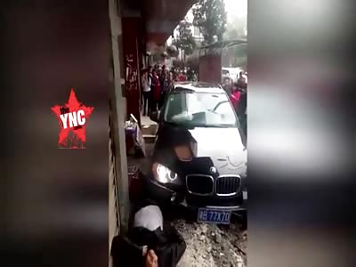 BMW crushed a man  in Lusong District