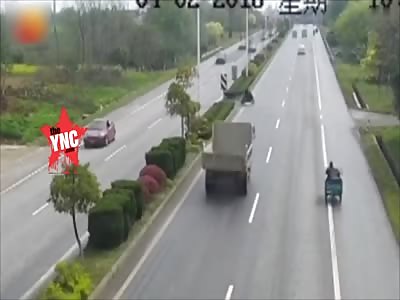 elderly hit by a vehicle in Zhenjiang