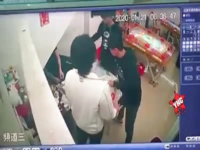 Robbers Caught and Beaten 