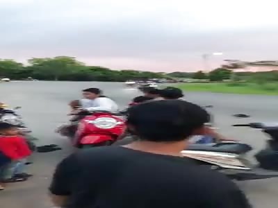 Man, there comes the girl you like, Act normal