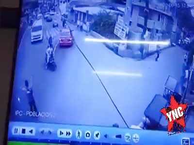 car with mayor inside is ambushed by gunfire