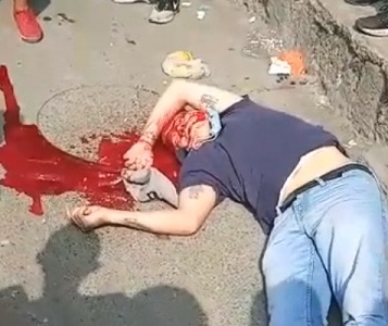 Man Brutally Executed In Front His Kid {Aftermath Videos} 