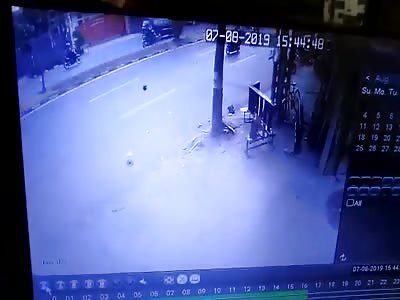 Accident Caught On Cctv: Latest News(11)