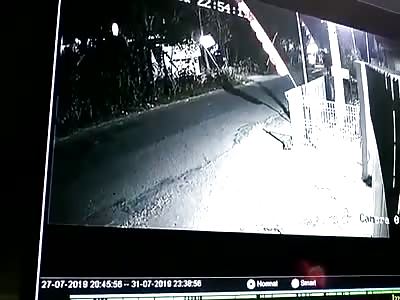 Accident Caught On Cctv: Latest News(2)