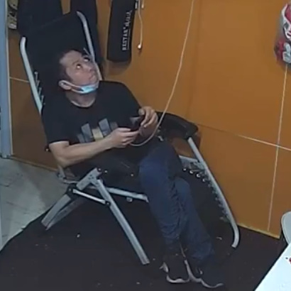 Store Clerk Buried Alive When Ceiling Collapse (Clean Video)