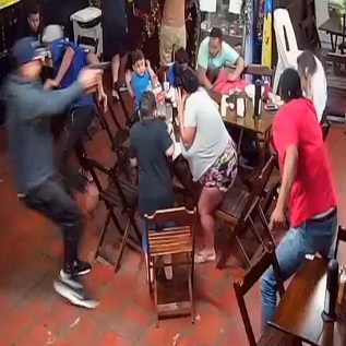 People Run In Fear When Sicarios Execute Man At The Family Dinner