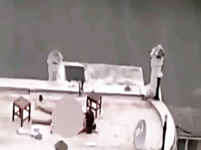 Naked couple caught having sex on rooftop in Argentina