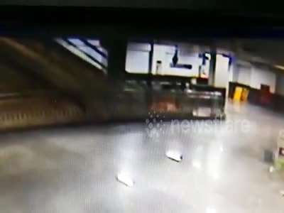 Toddler fell from escalator died in India