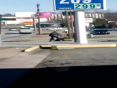 Dude Records A Street Fight In Greensboro!