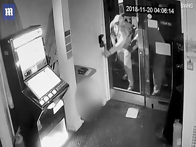 Bungling burglars flee empty-handed when smoke machine goes off