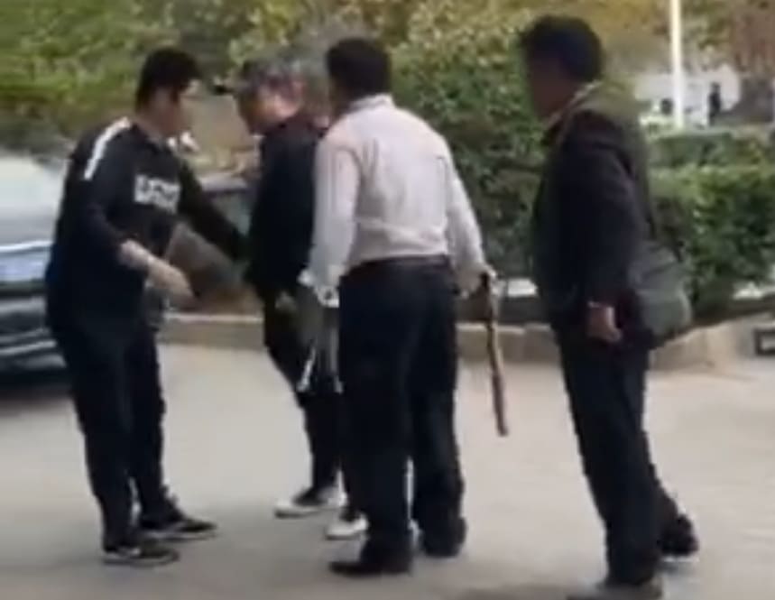 Dude Gets Dropped With One Hit