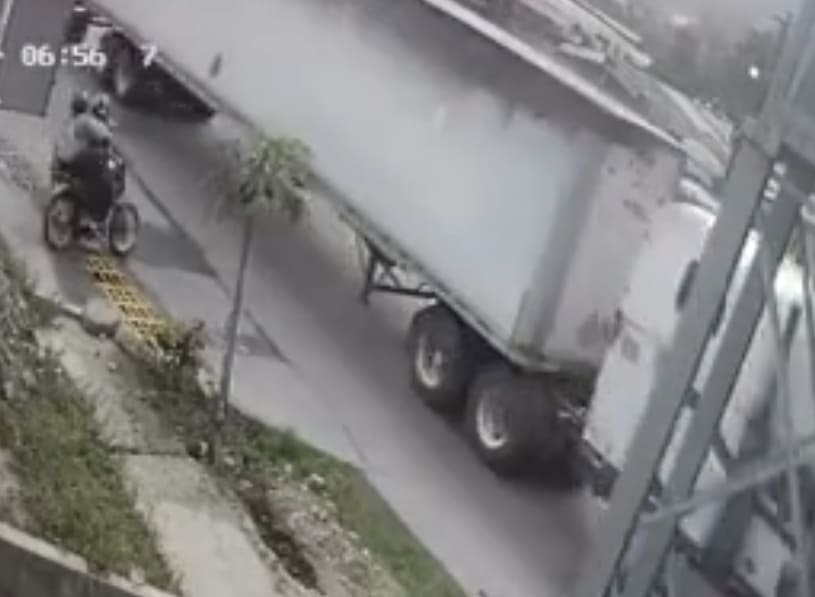 Family Of Three Perishes Under Truck Wheels (With Aftermath)