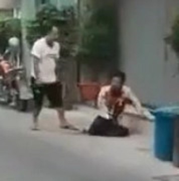  Ex-Boyfriend's Throat Slit in Public 