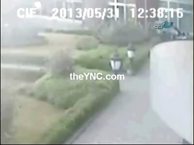 Motorcyclist Bottoms out and Catches on Fire, Runs until Someone puts him Out