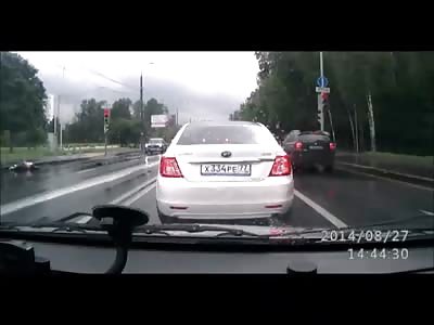 Pedestrian Crossing the Street Forgets the Simple Rule of Look Both Ways