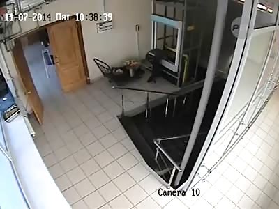 Strangled by the lift