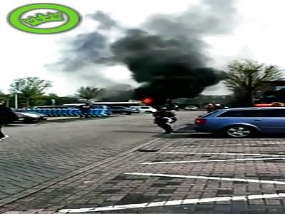 A van selling fish explodes