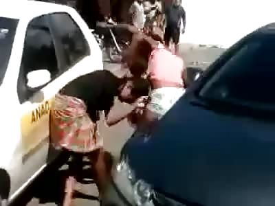HOT Catfight! Brazilian Crackheads (UPSKIRT and THONG usage INCLUDED)