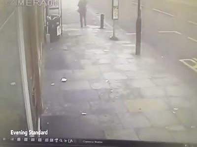 PEDESTRIAN CHEATS DEAH IN LONDON