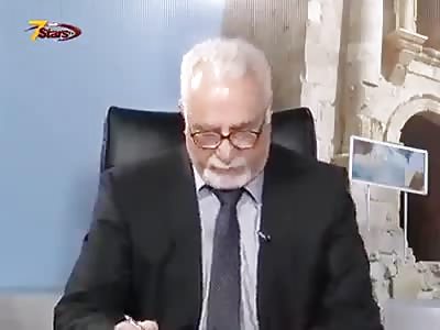 TWO ELDERLY MUSLIMS FIGHTING AT THE TV DURING INTERVIEWING.