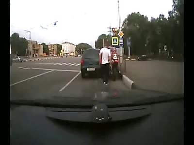 Road Rage Fight - Biker VS Motorist