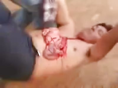 Hombre destripado en jocheo de toros