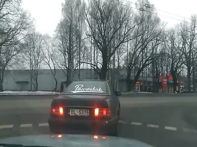 Crazy Hammer Wielding Mercedes Driver